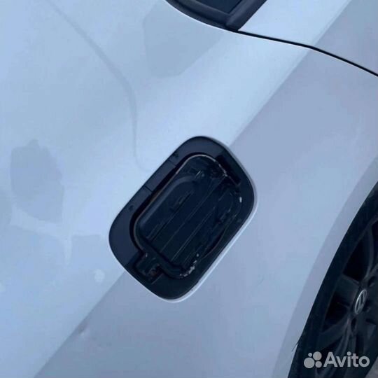 Лючок бензобака Volkswagen Jetta 2014 (пластик)