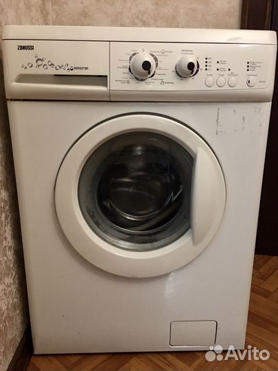 Стиральная машина zanussi б/у