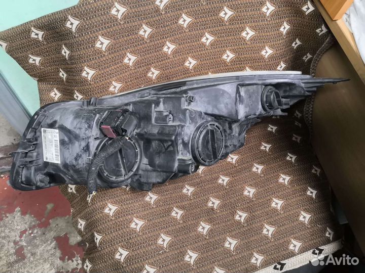 Фара правая Opel Insignia 2008-2017