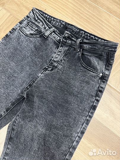 Джинсы клеш