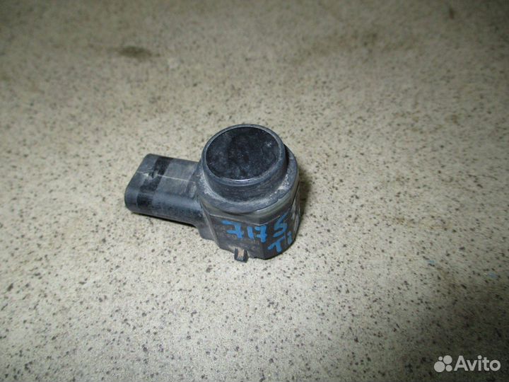 Датчик парковки VW Tiguan 1