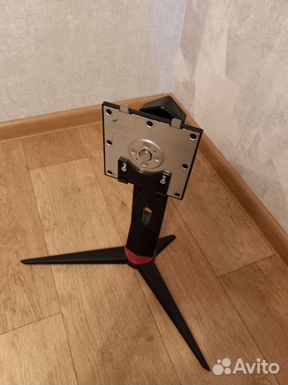 Подставка-кранштейн для монитора