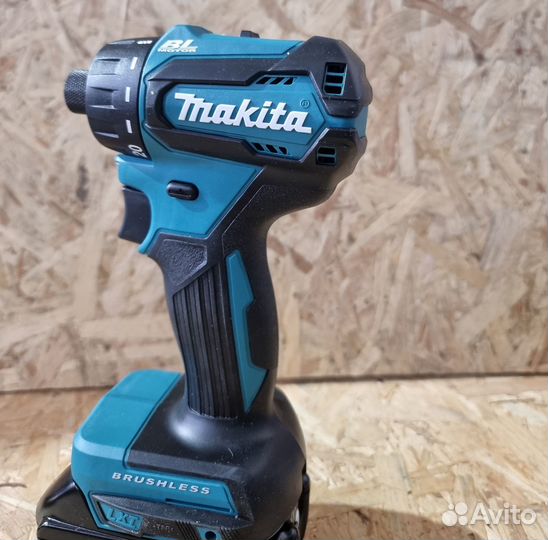 Аккумуляторная дрель-шуруповерт Makita DDF083Z