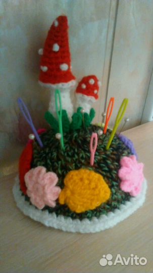 Вязанная игольница