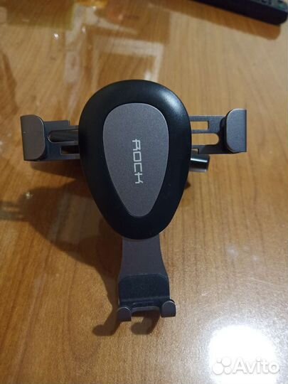 Держатель для телефона в машину