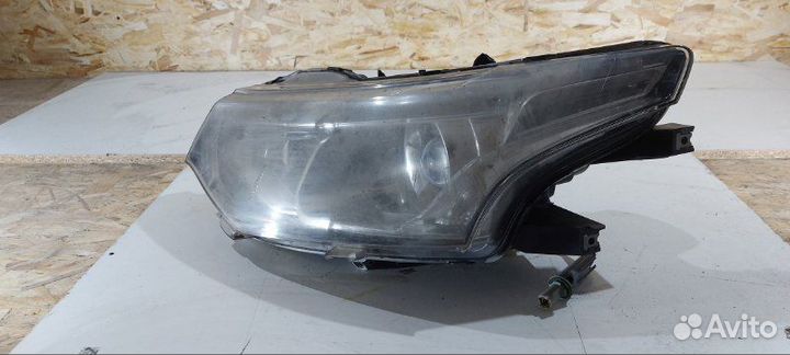 Фара ксеноновая передняя левая Mitsubishi