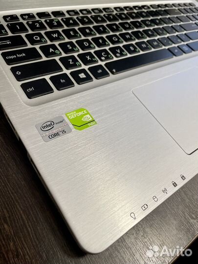 Ультрабук Asus VivoBook i5 GeForce 740M сенсорный