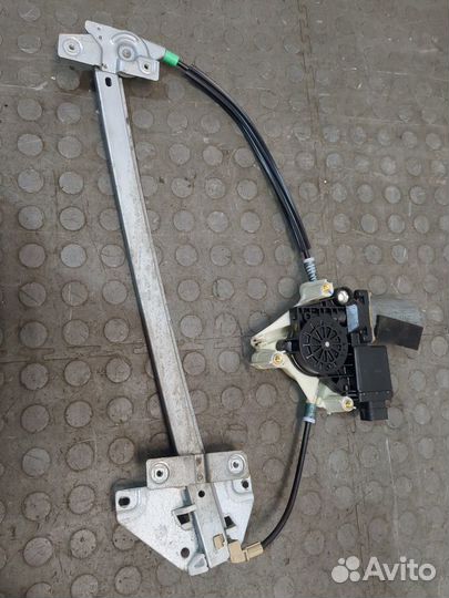 Стеклоподъемник электрический левый передний Mitsubishi Carisma