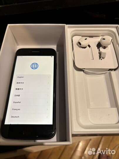 iPhone SE (2022), 64 ГБ