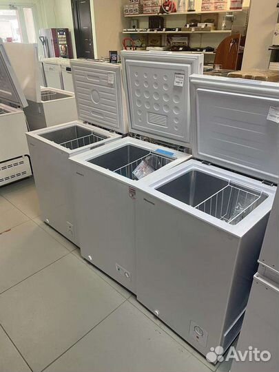 Морозильный ларь с глухой крышкой новый