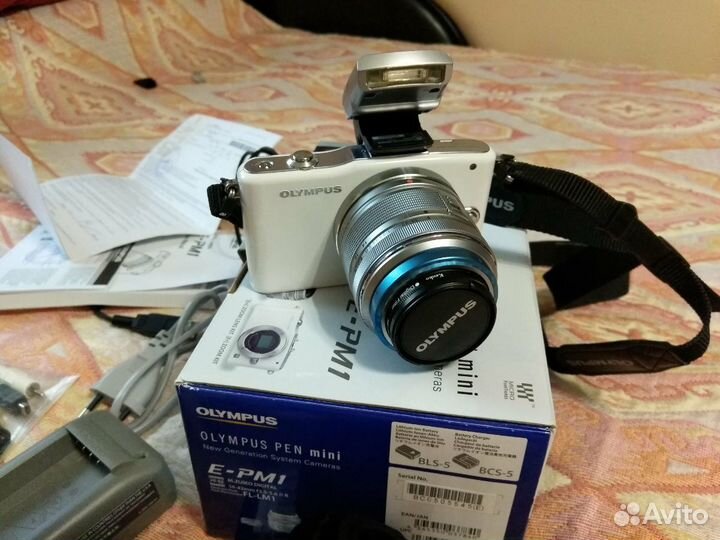 Cистемная камера Olympus PEN Mini (E-PM1)