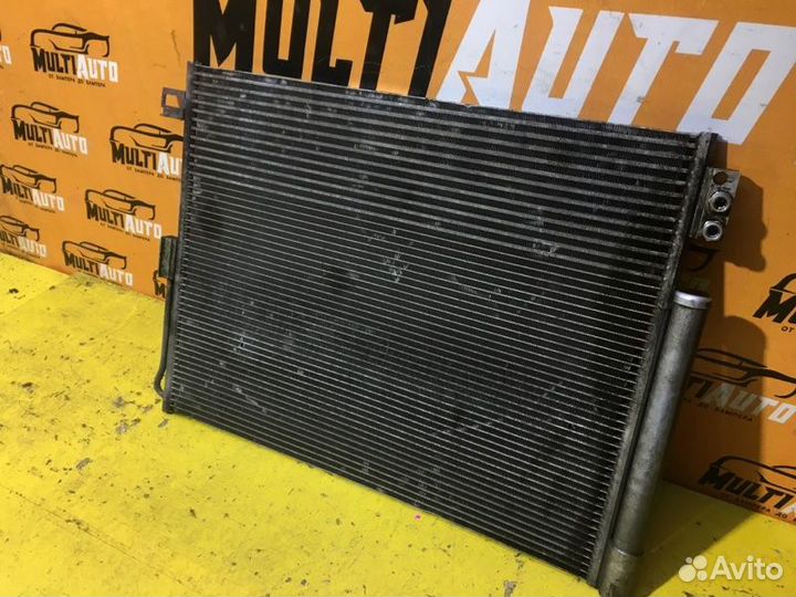 Радиатор кондиционера Jeep Grand Cherokee WK2