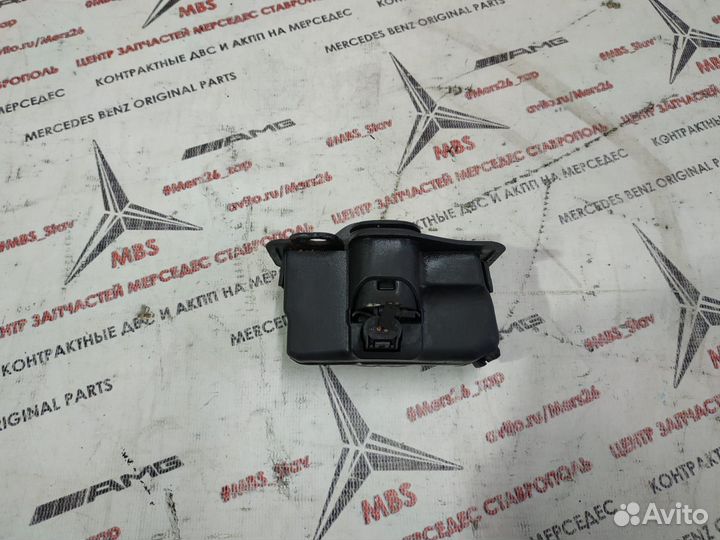 Замок капота w203 Mercedes