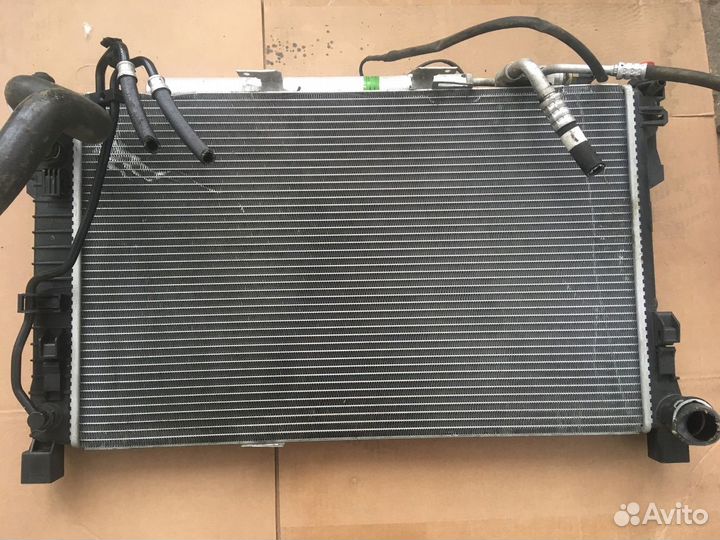 Радиатор конд + охлаждения в сборе Merc W203