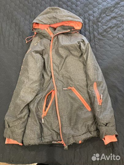 Горнолыжная куртка