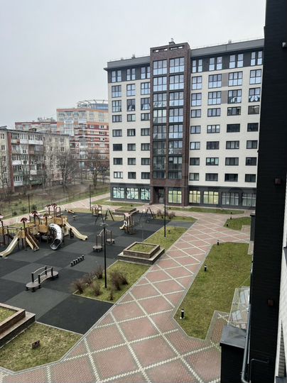 2-к. квартира, 79 м², 4/8 эт.