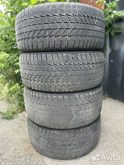 Triangle Snowlink TWT02 225/40 R18