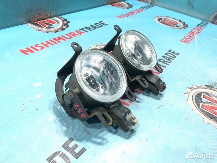 Фара противотуманная Mitsubishi Pajero V75W 6G74