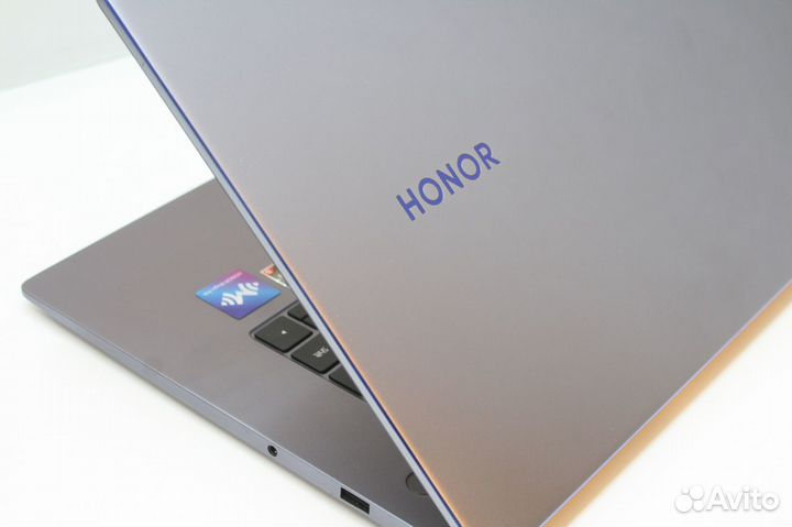 Ноутбук Honor magicbook 15