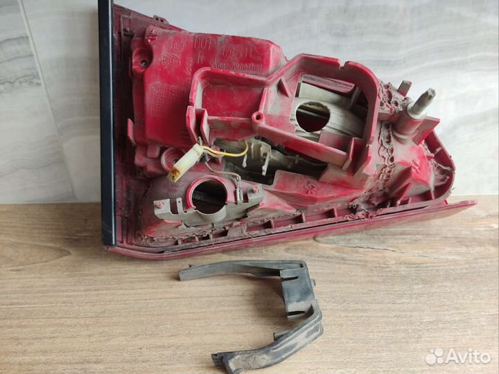 Правый фонарь Hella Ауди А4 Б8 / Audi A4 B8