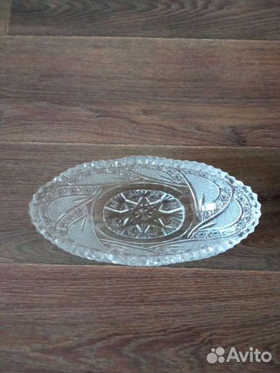 Хрустальная ваза