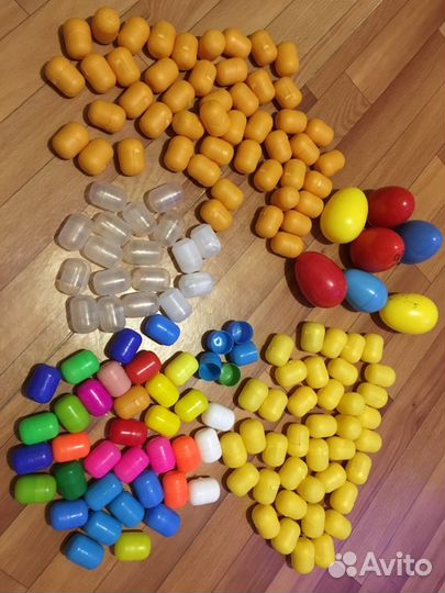 Капсулы,контейнеры,колбы,футляры,яйца от киндеров