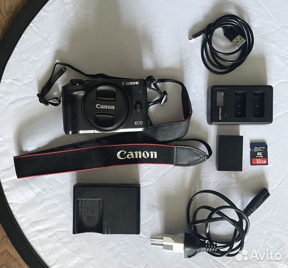 Фотоаппарат Canon EOS M6