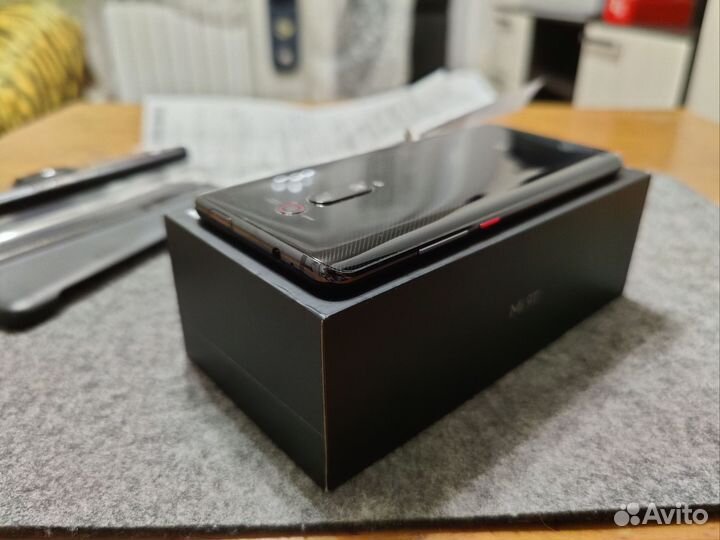 Xiaomi Mi 9T, 6/64 ГБ