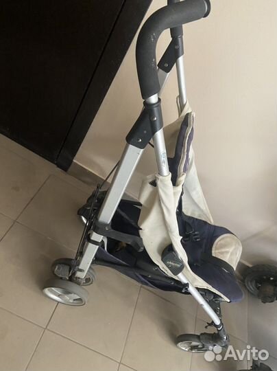 Прогулочная коляска-трость Сhicco