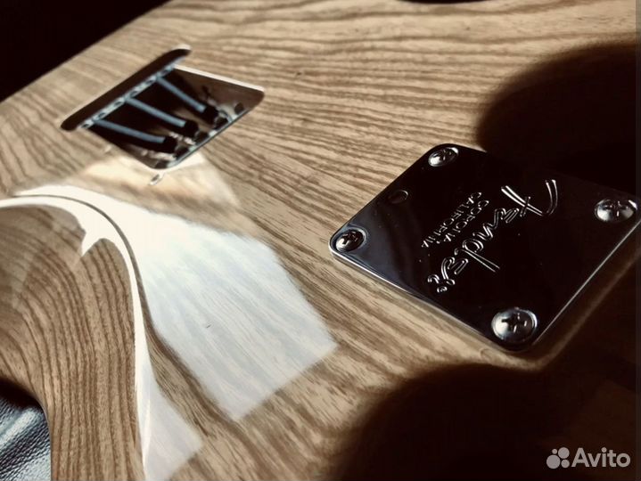 Fender Standard Stratocaster USA ясень