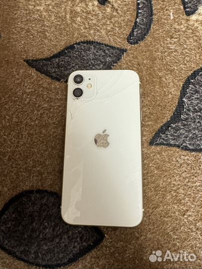 iPhone 11, 128 ГБ