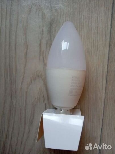 Лампа светодиодная свеча е14