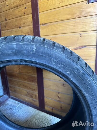Nokian Tyres Hakkapeliitta 7 SUV 295/40 R21