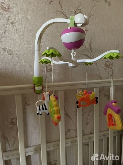 Музыкальная карусель на кроватку
