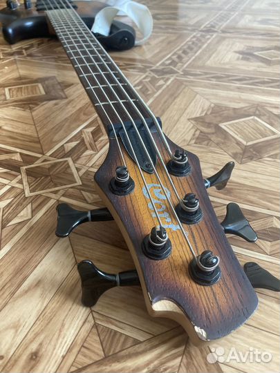 Бас гитара 5 струн Cort датчики Fishman