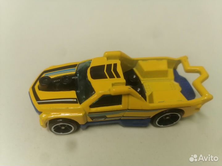 Модели машинок Hot wheels