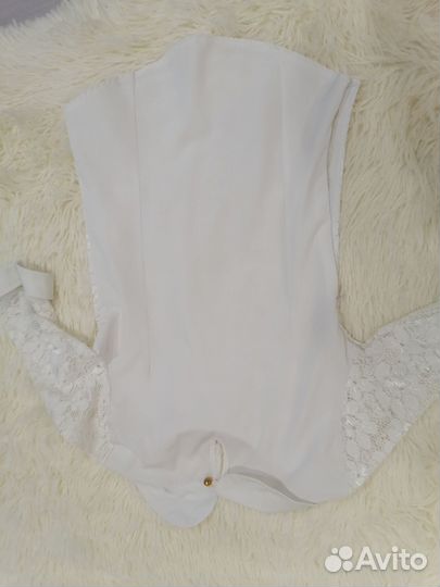 Блузка гипюровая