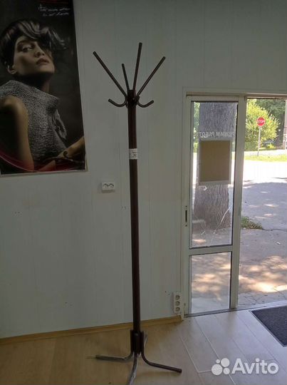 Вешалка напольная