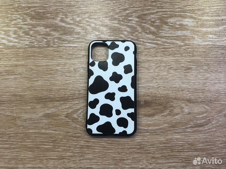 Чехол на iPhone 11