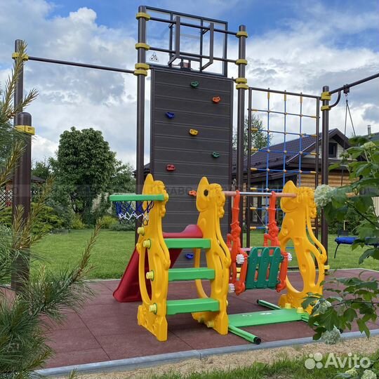 Спортивный уличный комплекс