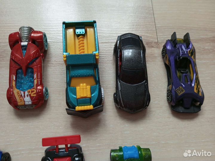 Машинки hotwheels
