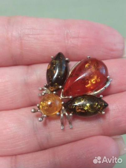 Брошь серебро