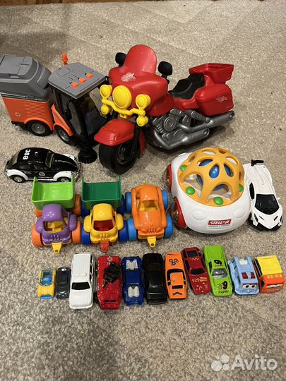 Игрушки-машинки пакетом