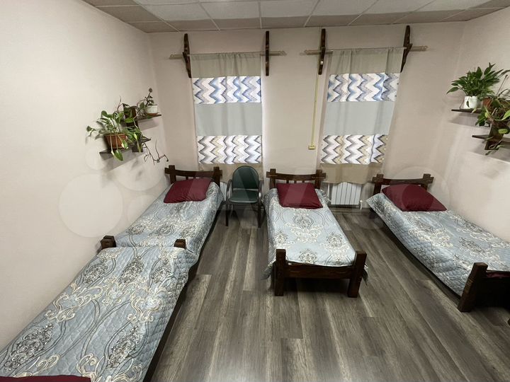 Комната 15 м² в 9-к., 1/1 эт.