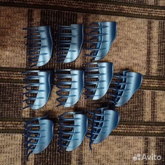 Деревянные коклюшки и крабики