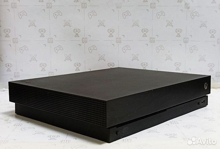 Xbox One X 1TB