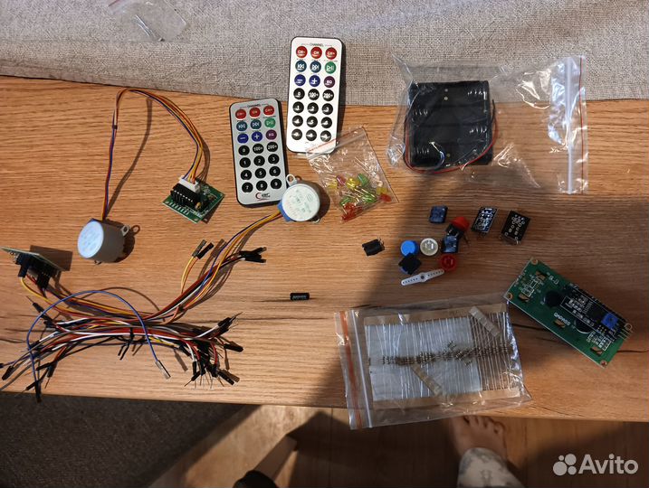 Стартовый обучающий комплект Arduino Starter Kit