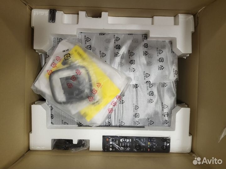 Ресивер Yamaha RX-V4A Black, новый (US)