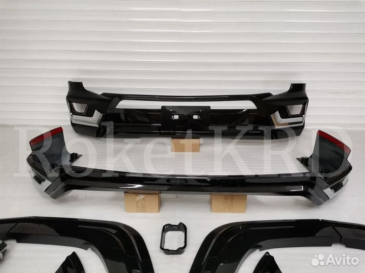 Обвес Toyota Land Cruiser 300 Modellista Черный