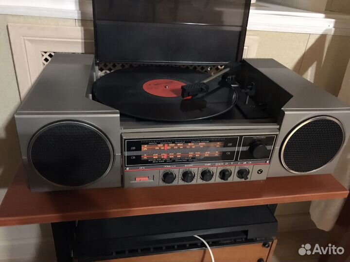 Проигрыватель винила вега 300